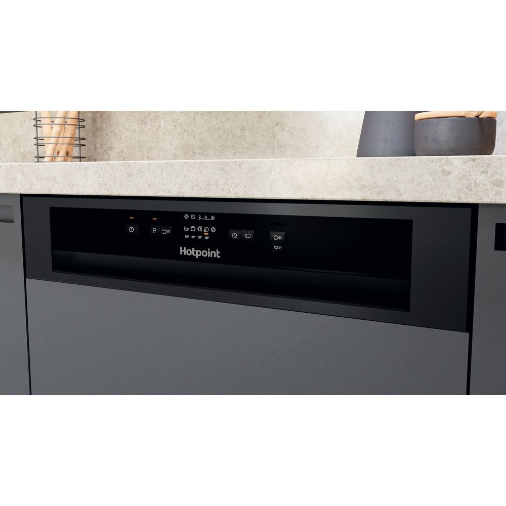 Hotpoint 14 Place, Semi Integrated Dishwasher | H3BL626BUK,