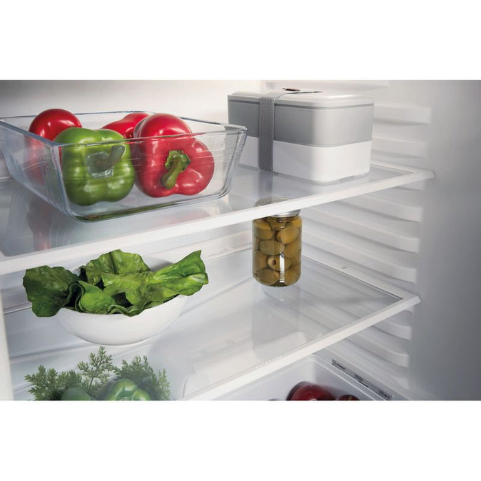 INDESIT ILA1UK1 INTEGRATED UNDERCOUNTER LARDER FRIDGE